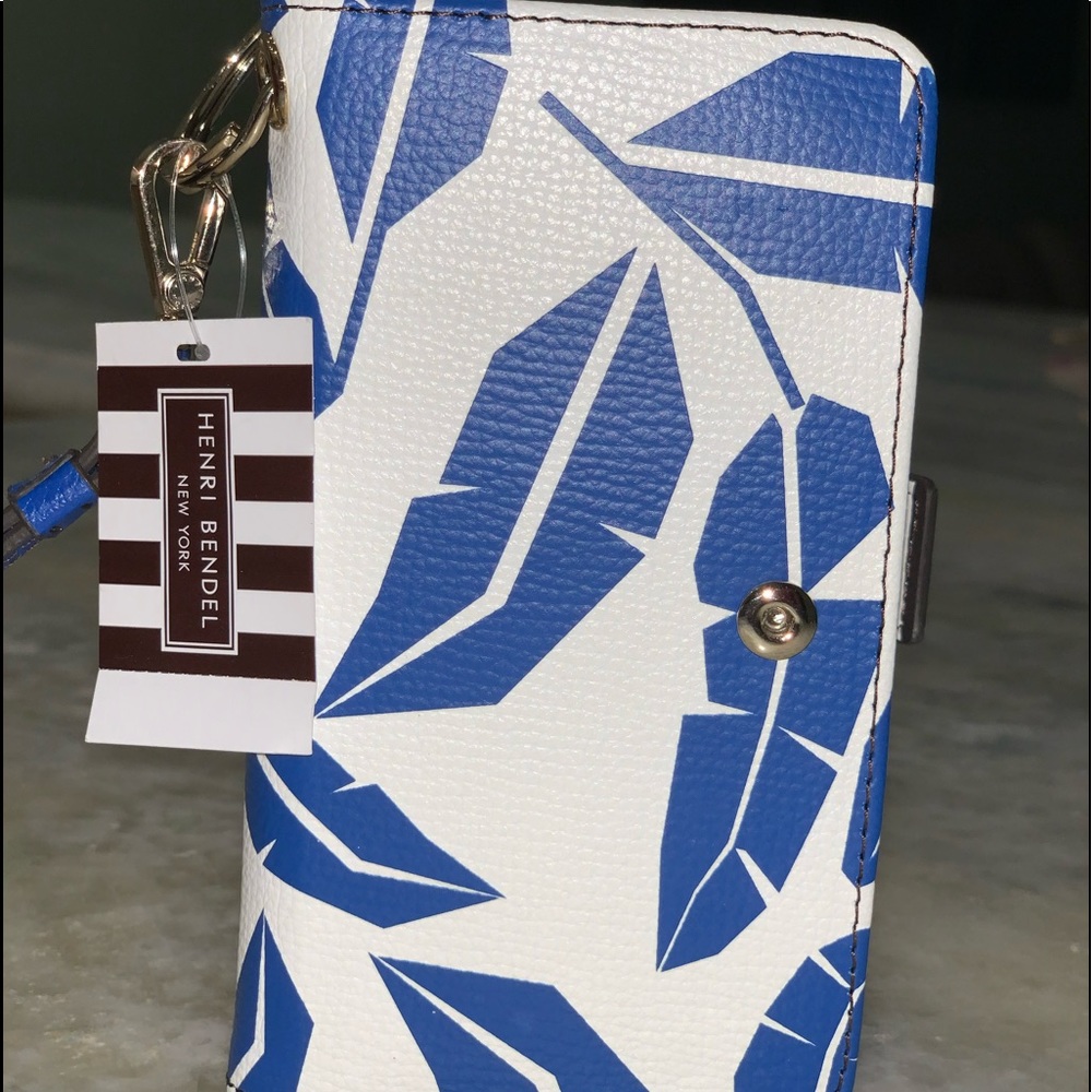 Henri Bendel iPhone Wristlet NWT